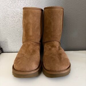Classic Tan UGG